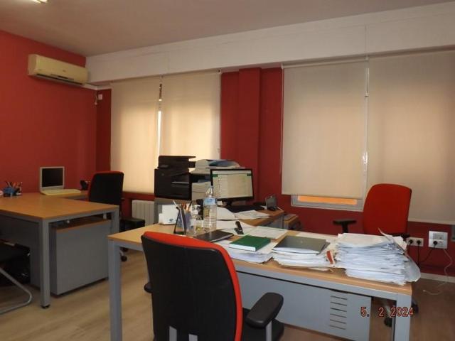 Oficina en venta en Jaén, Centro photo 0
