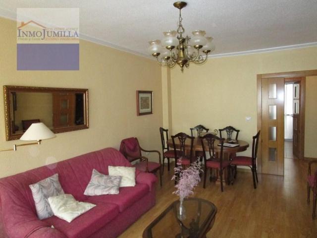 Piso en venta en Jumilla photo 0