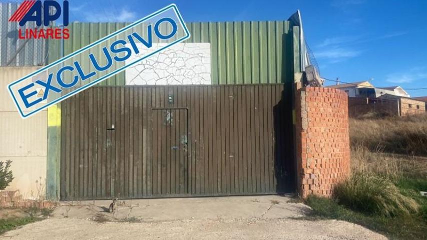 Nave industrial en venta en Linares, Pol. Ind. Los Jarales photo 0