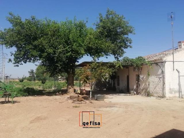 Chalet en venta en Valdepeñas, Puente del Hierro photo 0