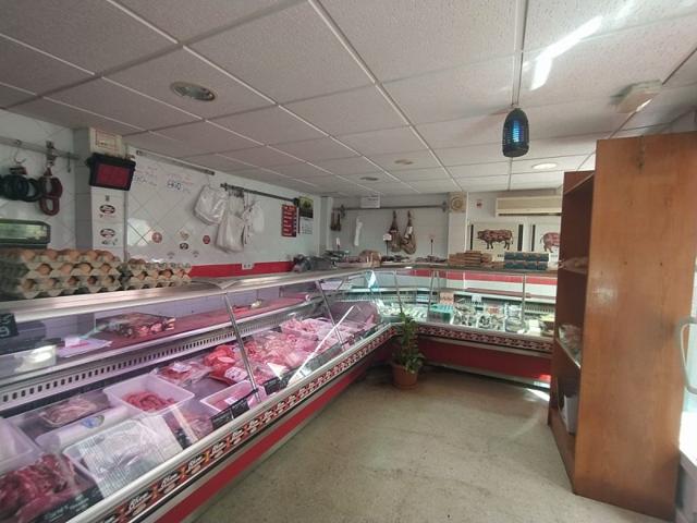 Local comercial en venta en Badajoz, Cerro Reyes photo 0