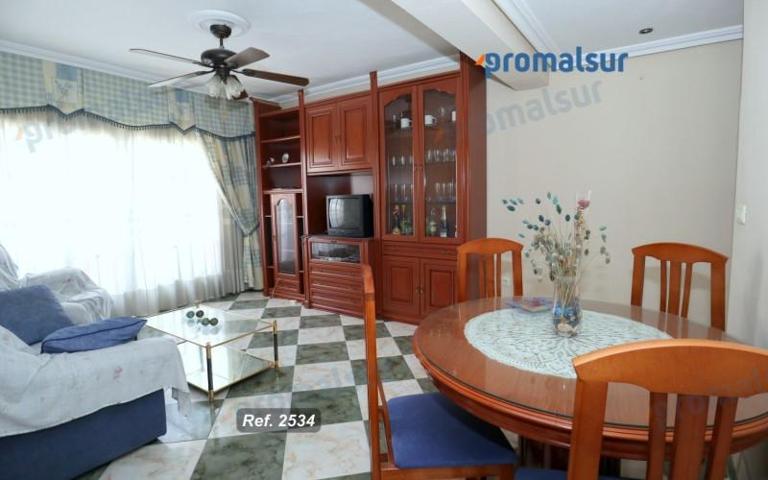 Piso en venta en Puente Genil, Centro photo 0