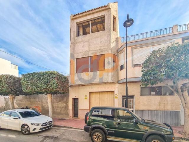 Casa en venta en Huércal-Overa, Centro photo 0