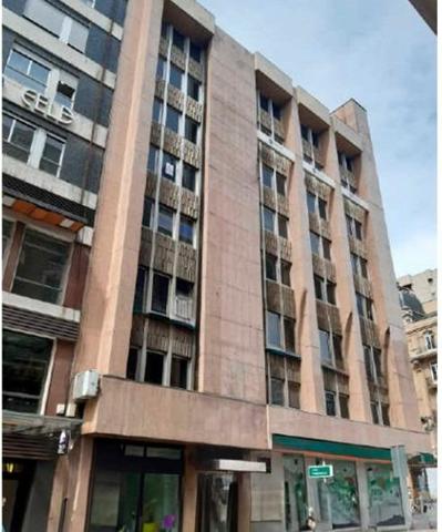 Oficina en venta en León, Casco Antiguo photo 0