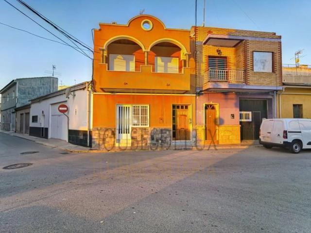 Casa en venta en Albatera photo 0