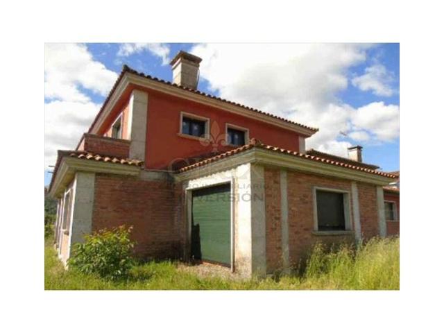 Chalet en venta en Ponteareas, A Oliveira photo 0