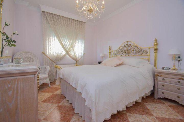 Piso en venta en Atarfe, Atarfe photo 0