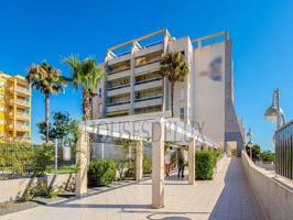 Piso en venta en Torrevieja, Torrevieja photo 0
