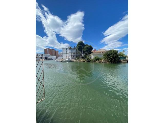 Apartamento en venta en Roses photo 0