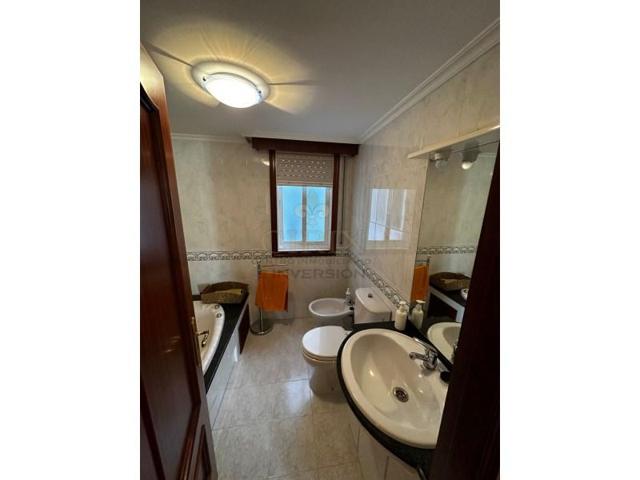 Piso en venta en Ponteareas photo 0