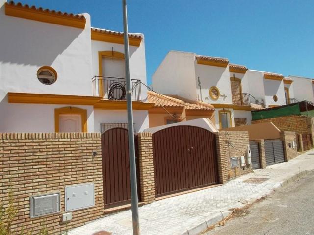 Casa en venta en Morón de la Frontera photo 0