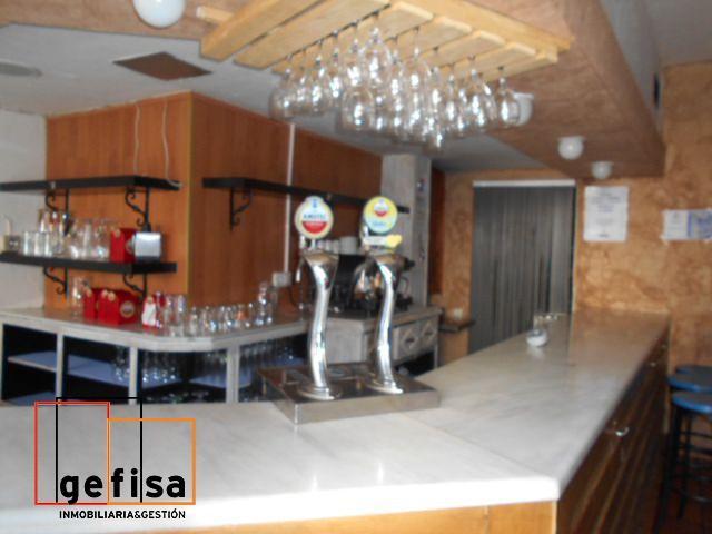 Local comercial en venta en Valdepeñas, Centro photo 0