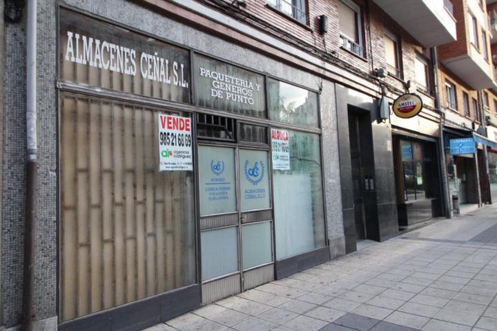 Local comercial en venta en Oviedo, Vallobin photo 0