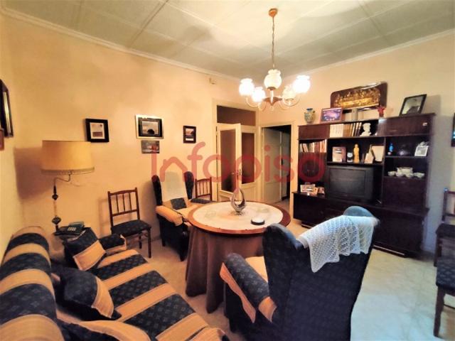 Casa en venta en Valdepeñas, Barrio de los Llanos photo 0