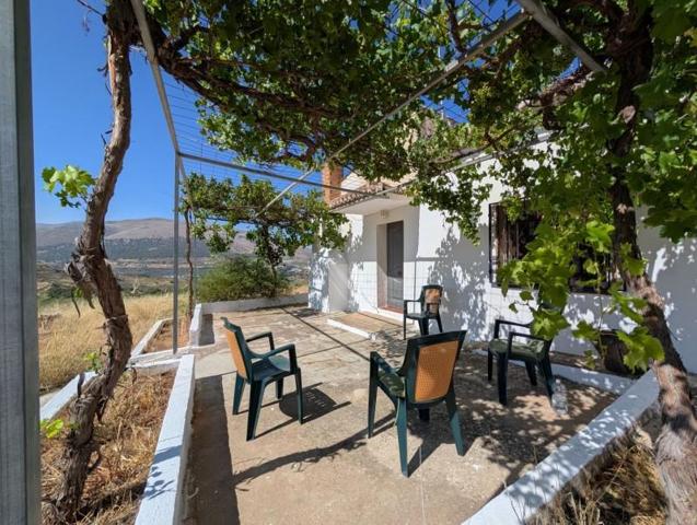 Casa con terreno en venta en Loja, Loja photo 0