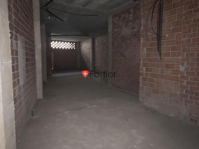 Local comercial en venta en Martos, Centro photo 0