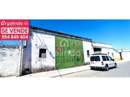Nave industrial en venta en Paradas photo 0