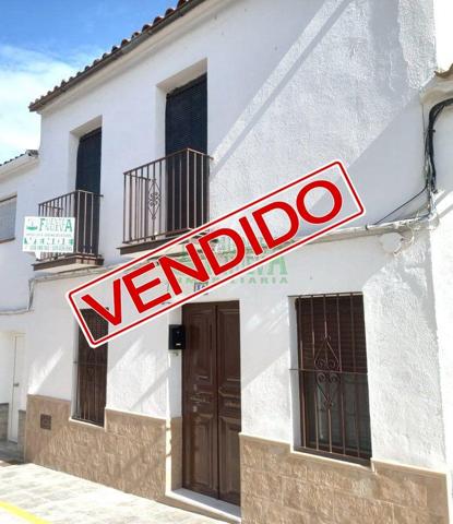 Casa en venta en Arroyomolinos de León, Arroyomolinos De Leon photo 0