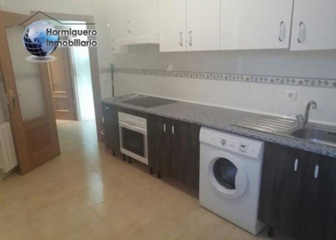 Adosada en venta en Cabañas de Yepes, Cabanas De Yepes photo 0