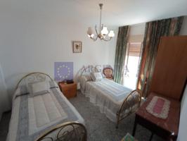 Piso en venta en Malpartida de Cáceres photo 0