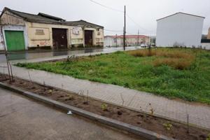 Terreno en venta en Malpartida de Plasencia, Malpartida De Plasencia photo 0