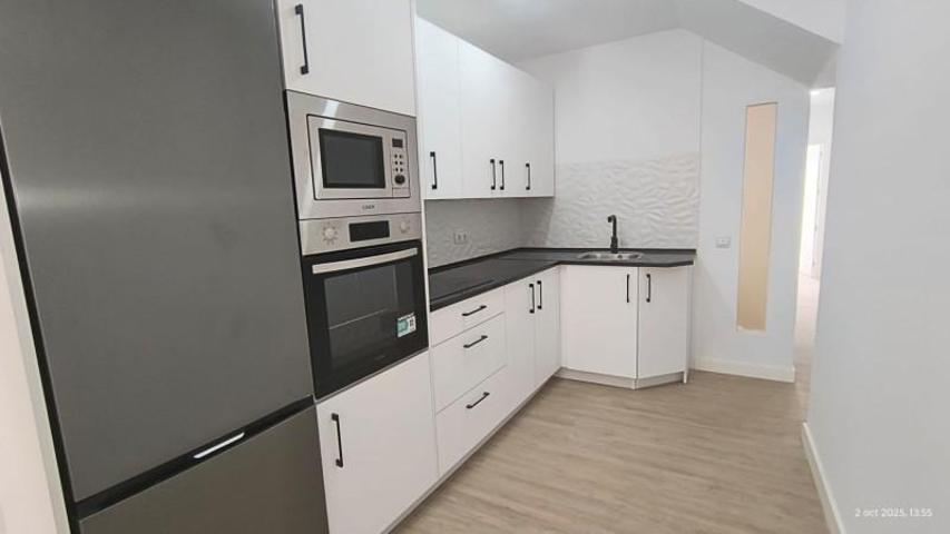 Piso en venta en Benacazón, Casco Antiguo photo 0