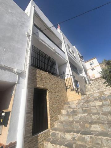 Casas de pueblo en venta en Gualchos, Castillo photo 0