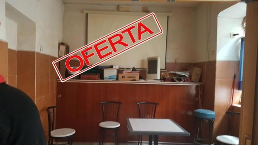 Local comercial en venta en Madrid, Puente De Vallecas - Portazgo photo 0