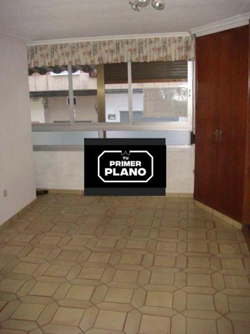 Apartamento en venta en Albacete, Feria photo 0