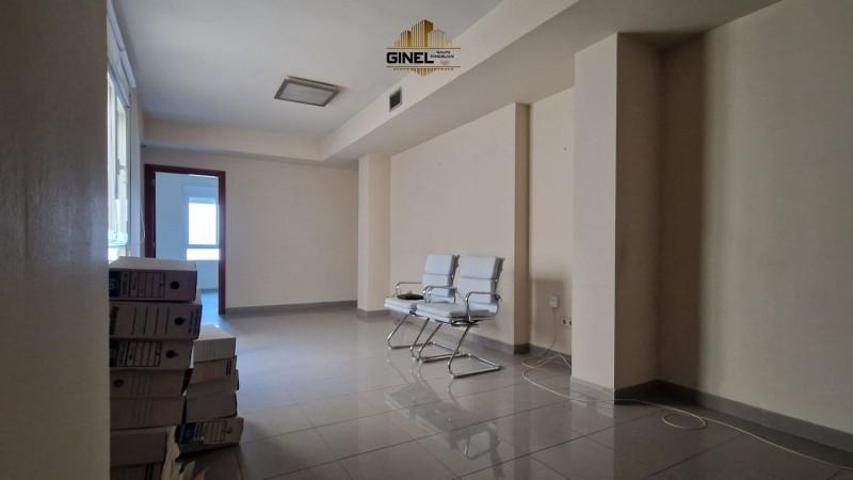 Oficina en venta en Jaén, Centro - Coca de la Pinera photo 0