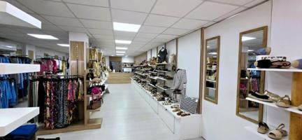 Local comercial en venta en San Juan de Aznalfarache, San Juan De Aznalfarache photo 0