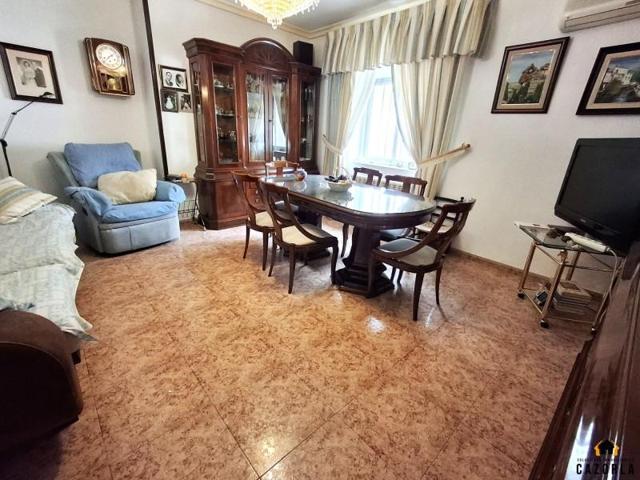 Casa en venta en Cazorla, Cazorla photo 0