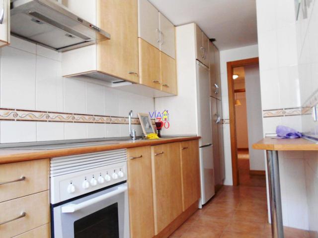 Piso en venta en Villares de la Reina, Villares De La Reina photo 0