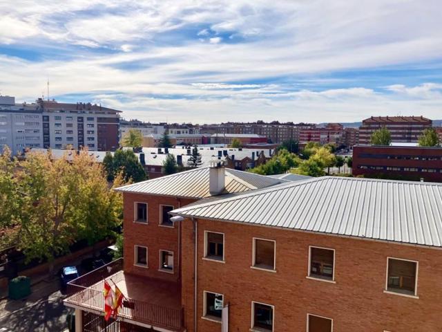 Piso en venta en Palencia, Campo de la Juventud photo 0