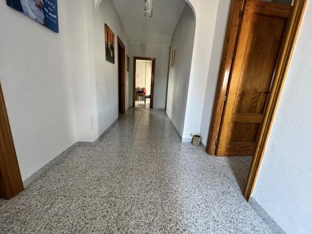 Casas de pueblo en venta en Benamocarra photo 0