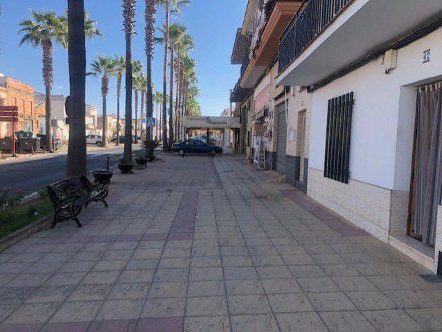 Casa en venta en Alcolea del Río, Alcolea Del Rio photo 0