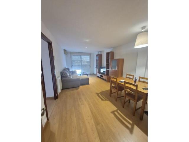 Apartamento en venta en Badajoz, Suerte Saavedra photo 0