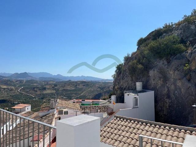 Bungalow en venta en Olvera photo 0