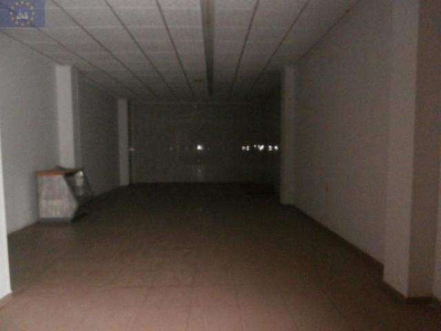 Local comercial en venta en Cuenca, Centro photo 0