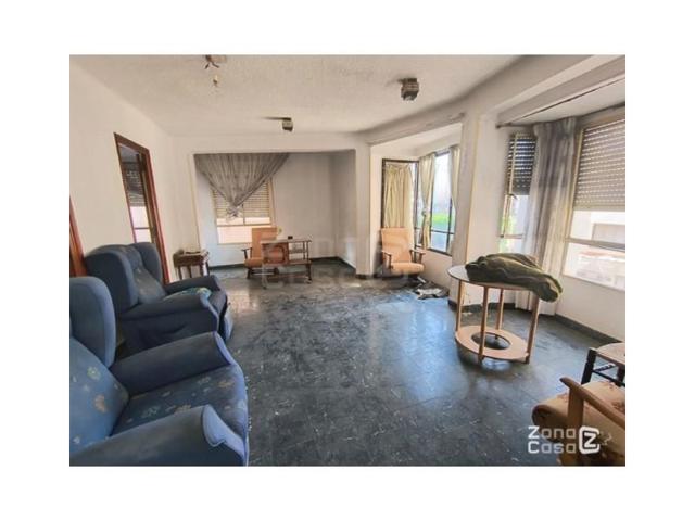 Piso en venta en Alzira photo 0