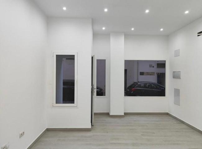 Local comercial en venta en Fuengirola, Fuengirola photo 0