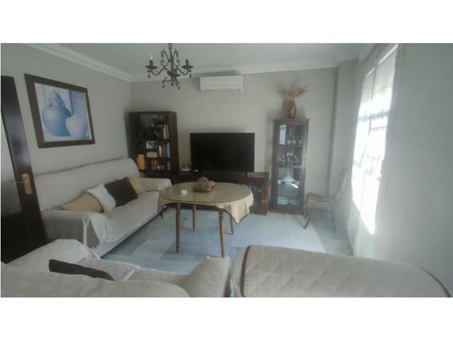 Piso en venta en Morón de la Frontera photo 0