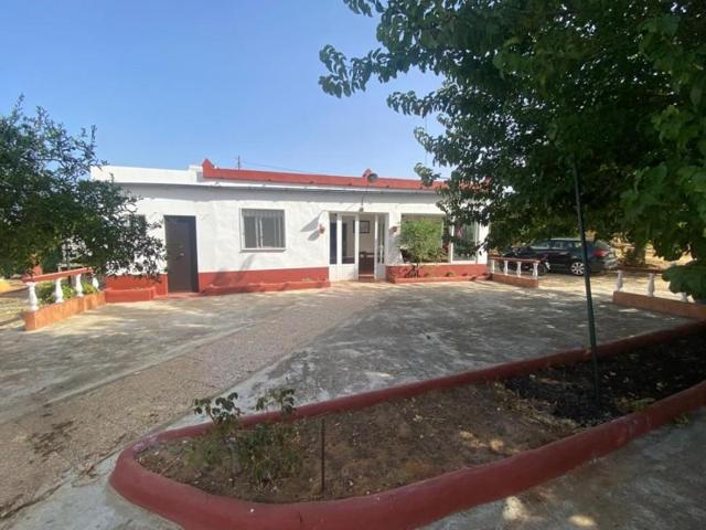 Casa con terreno en venta en Morón de la Frontera, Moron De la Frontera photo 0