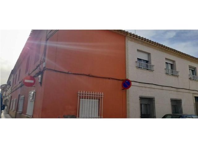 Casa en venta en Villarrobledo photo 0