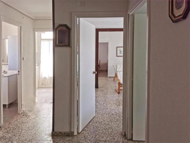 Piso en venta en Albacete photo 0