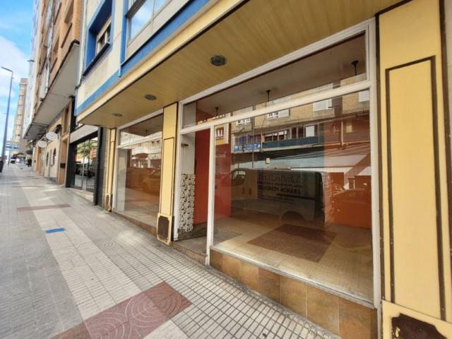 Local comercial en venta en Avilés photo 0