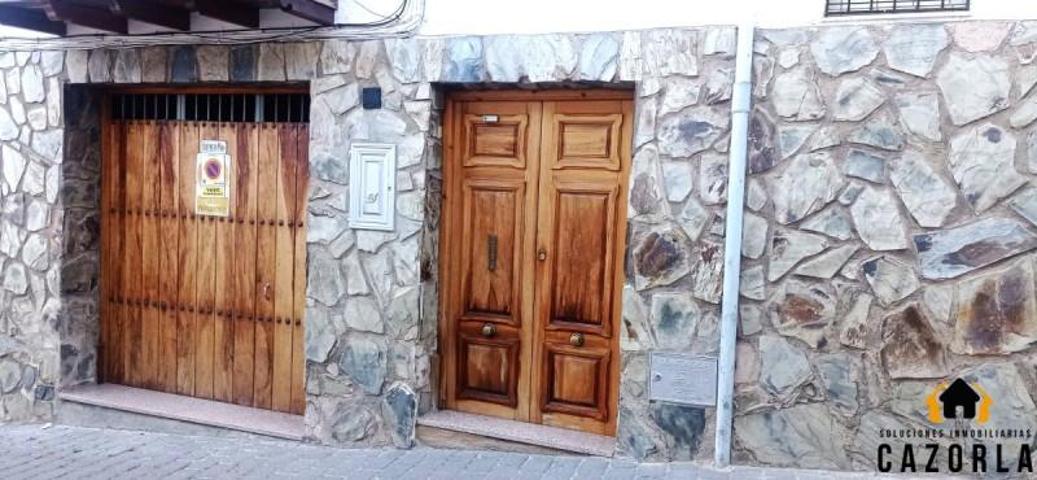 Casa en venta en Cazorla, Cazorla photo 0