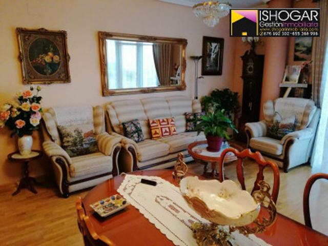 Piso en venta en Valdepeñas, Centro photo 0