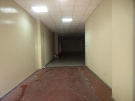 Local comercial en venta en Tomelloso, photo 0