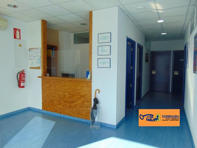 Local comercial en venta en Valdepeñas, Hospital photo 0